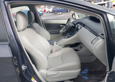 2010 Toyota Prius Iv from USA, damaged, VIN JTDKN3DUXA0051063